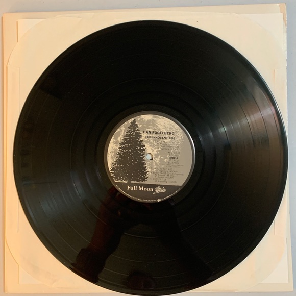 Dan Fogelberg - The Innocent Age vinyl record - Picture 8 of 10